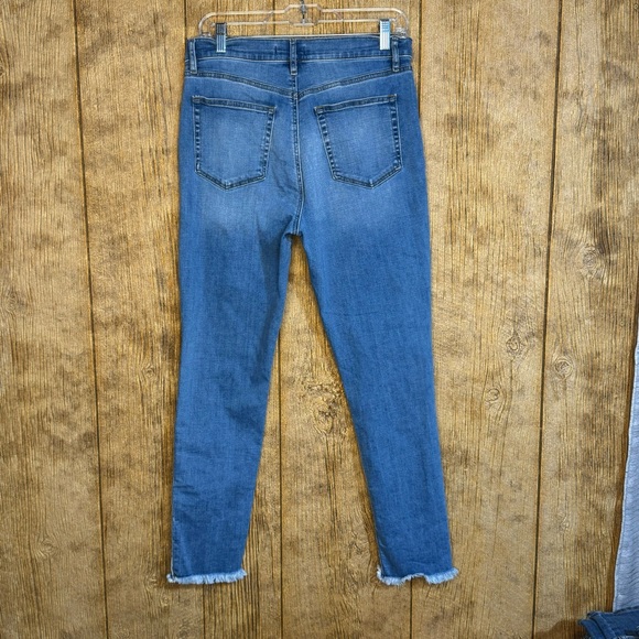 The Loft “The Skinny” Jean - Picture 2 of 4